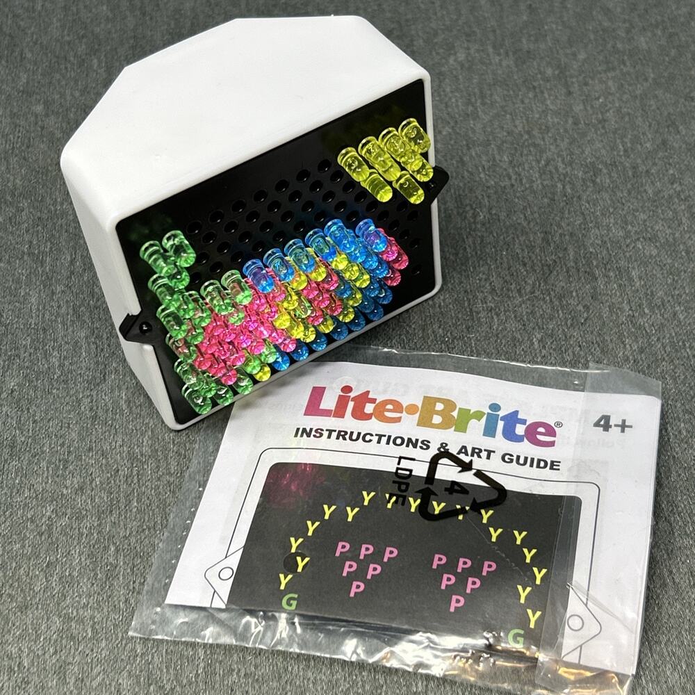 Mini Lite Brite With Instructions Art Guide Sheets Battery Operated Travel Toy